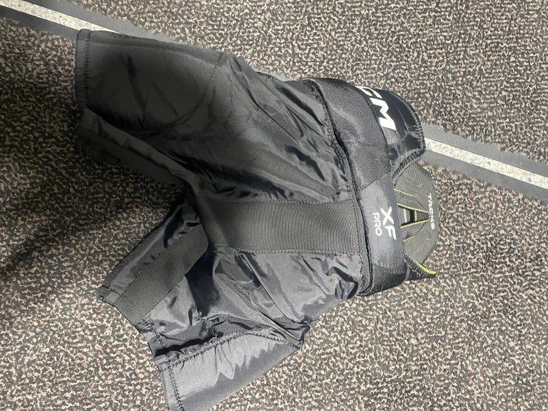 Youth Large CCM Tacks XF Pro Hockey Pants (Used)