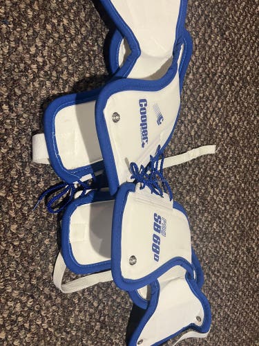 Men's Senior Small / Medium Shoulder Pads Pro Stock (New)