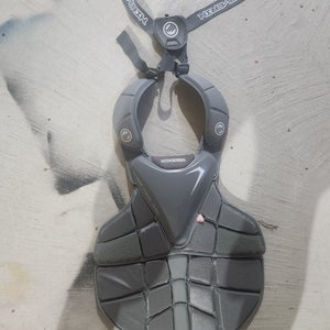 L/XL Maverik Max EKG Goalie Chest Protector (Used)