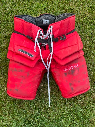 Senior Large Vaughn SLR4 Pro Hockey Goalie Pants (Used)