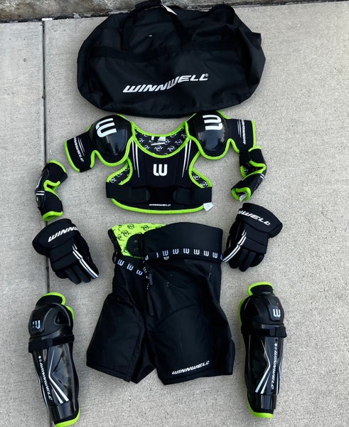 Youth large Winnwell Starter Kit (Used)
