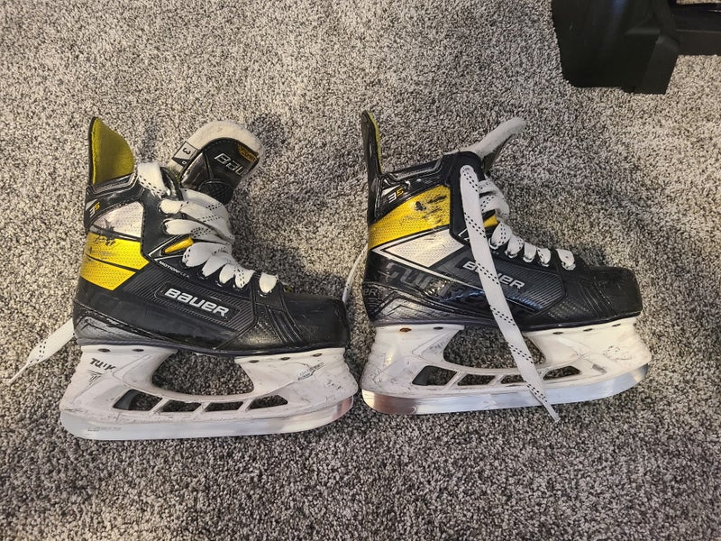 Bauer Supreme 3S Hockey Skates Regular Width Size 3 (Used) w/ extra runners
