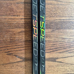 2 Pack Senior CCM Jetspeed FT7 Pro Right Handed Hockey Stick P28 (New)