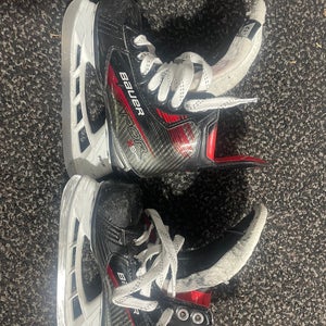 Bauer Vapor 5x pro Hockey Skates Regular Width 12 (Used)
