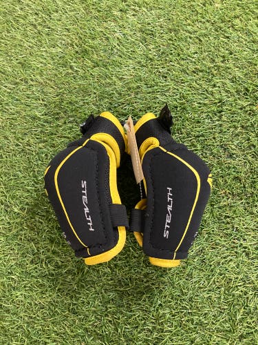 Youth Large Easton Stealth Elbow Pads (Used)
