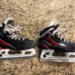 CCM EFlex E6.9 goalie skates