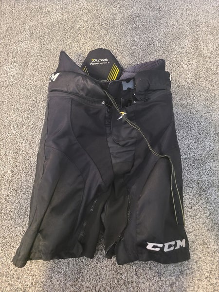 Large CCM Tacks 7092 Girdle (Used)