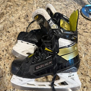 Bauer Supreme 3S Hockey Skates Size 3 (Used)