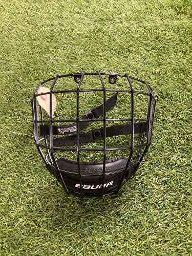Small Bauer Profile II Facemask Cages Oreo (Used)