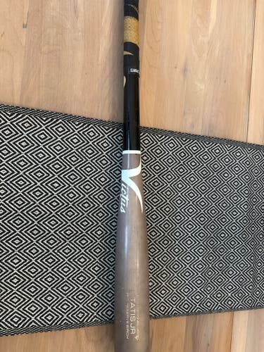 Victus Tatis Maple Bat (-7) 23 oz 30" (Used)