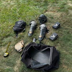 Intermediate Easton Jen schro Catcher's Combo (Used)