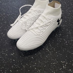 Used Under Armour Soccer Cleats White Senior 8 11849-S000030715