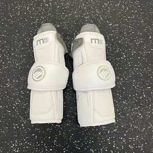 Used Maverik M5 Lacrosse Shoulder Pads White LG 11849-S000030694