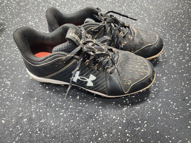 Used Under Armour LEADOFF BB/SB Cleats Black Junior 05 11849-S000030675