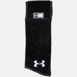 New UA FOOTBALL TOWEL BLACK 11347-97UUA20800-BLK