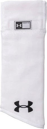 New UA FOOTBALL TOWEL WHITE 11347-97UUA20800-WHT