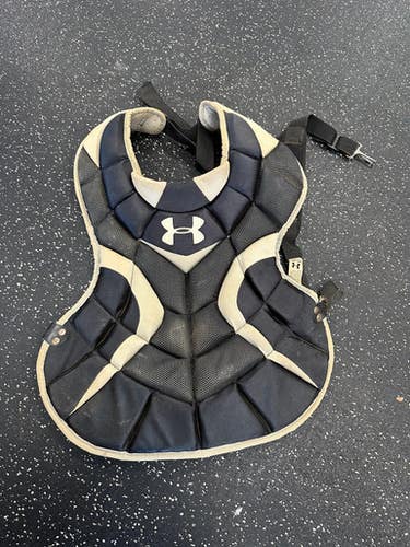 Used Under Armour CHEST PROTECTOR Catchers Chest Protector Black Adult 11849-S000030557