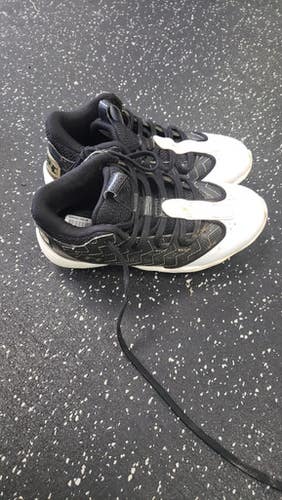 Used Under Armour BH SHOW BB/SB Cleats Black Junior 02 11849-S000030636