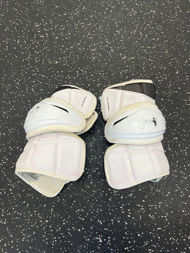 Used Under Armour COMMAND PRO ARM GUARDS Lacrosse Arm Pads/Guards White MD 11849-S000030669