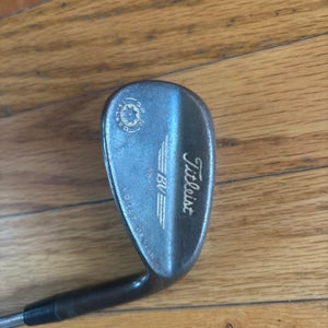 Men's Titleist Vokey Right Handed Wedge Wedge Flex 56 Degree Graphite/Steel Shaft (Used)