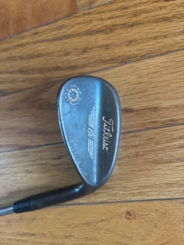 Men's Titleist Vokey Right Handed Wedge Wedge Flex 56 Degree Graphite/Steel Shaft (Used)