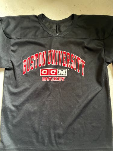 Black Men's Medium CCM Jersey (Used)