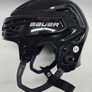 BAUER REAKT 150 PRO STOCK HOCKEY HELMET BLACK SMALL NEW (13412)