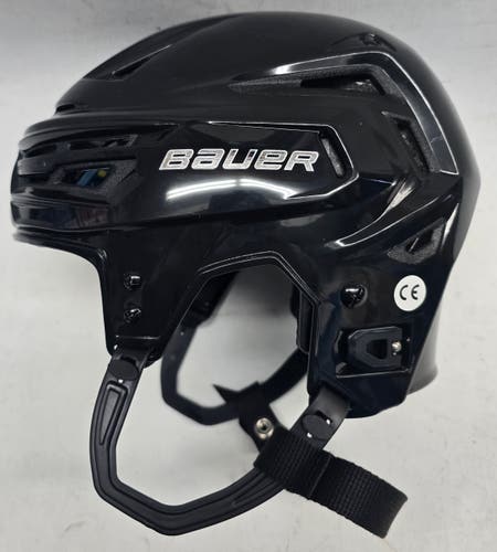 BAUER REAKT 150 PRO STOCK HOCKEY HELMET BLACK SMALL NEW (13412)