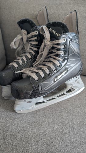Bauer Supreme S160 LE Hockey Skates Regular Width Size 4 (Used)