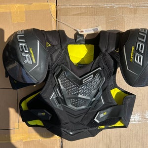 Bauer Supreme 3S Pro Shoulder Pads | Junior Size: Medium