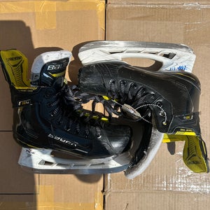 Bauer Supreme M4 Hockey Skates | Size: 4.5 Fit 2
