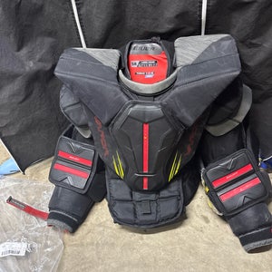 Large  Bauer Vapor Hyperlite 2 Goalie Chest Protector (Used)