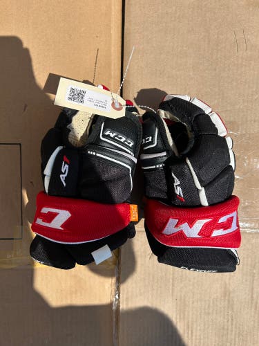 CCM AS1 Gloves | Junior 11"