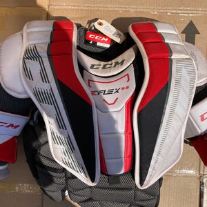 CCM EFLEX 5.5 Goalie Chest Protector | Junior Size: S/M
