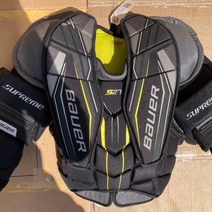 Bauer Supreme S27 Goalie Chest Protector | Junior Size: Small