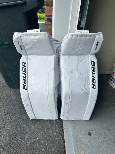 Medium 2023 Bauer Supreme M5 Pro Goalie Leg Pads (Used)