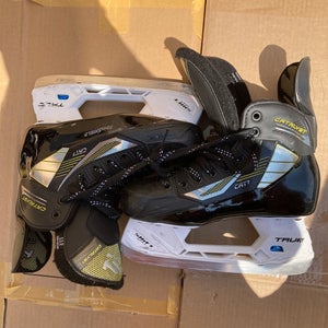 True Catalyst 7 Hockey Skates | Size: 5.5