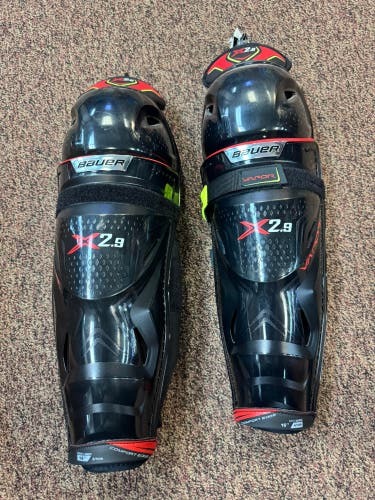 Senior Bauer Vapor X2.9 16" Shin Pads (New)
