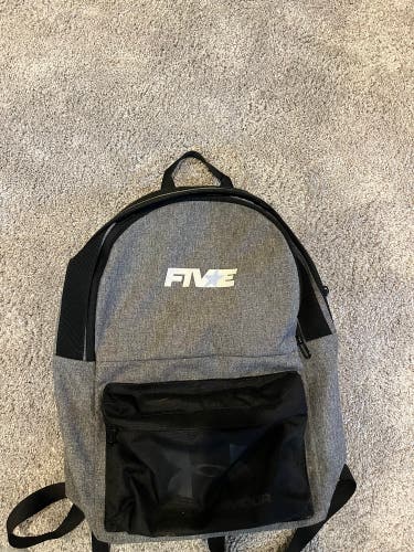 5-star Under Armour Bag