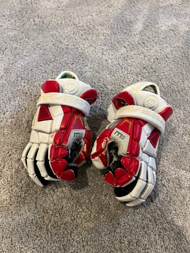 Team Issued Maverik Gloves