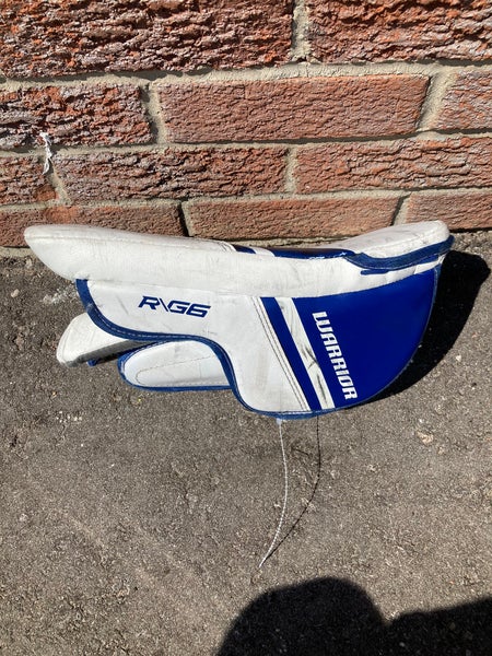 Warrior Ritual G6 Regular Goalie Blocker | Size: Junior