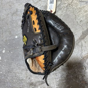Brown Mizuno MZS-C35 RH Catcher's Baseball Glove 33" (Used)
