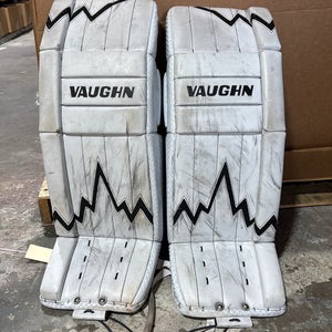 White 30" Intermediate Vaughn V10 Pro Carbon Goalie Leg Pads (Used)
