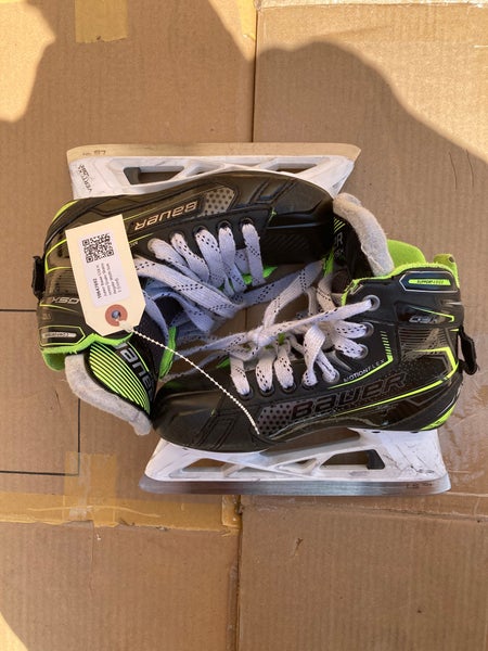 Bauer GSX Hockey Goalie Skates Regular Width | Junior Size: 2