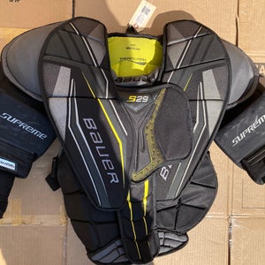 Bauer Supreme S29 Goalie Chest Protector | Intermediate Size: Medium