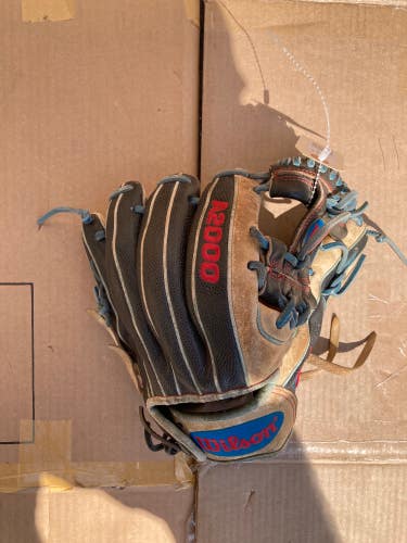 Wilson A2000 Infield Baseball Glove | RH 11.5"