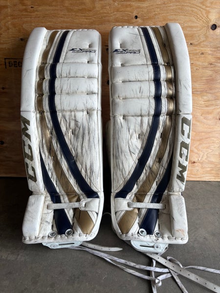 CCM EXTREME FLEX PRO (NOTRE DAME) (34") - USED PRO STOCK SENIOR GOALIE PADS
