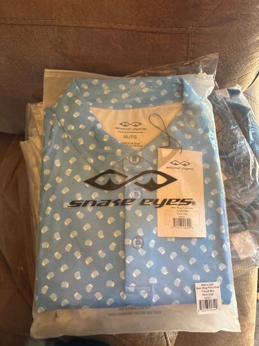 XL Men's Shirt (New)