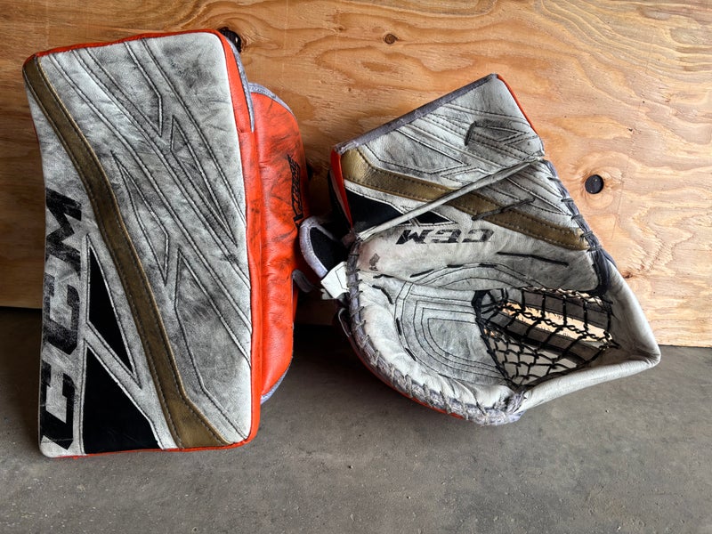 Used  Pro Stock Extreme Flex 4 Glove & Blocker - John Gibson