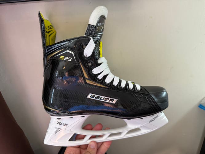Bauer Supreme S29 Hockey Skates Extra Wide Width Size 6 (New)